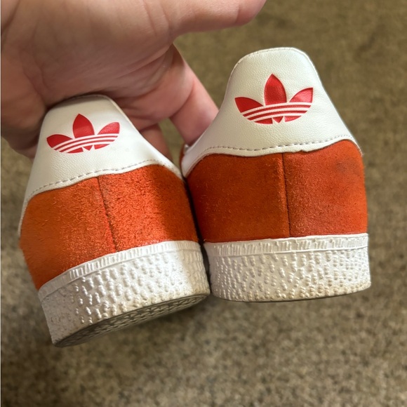 Adidas Gazelle red/orange sneakers size 5 - Picture 6 of 10